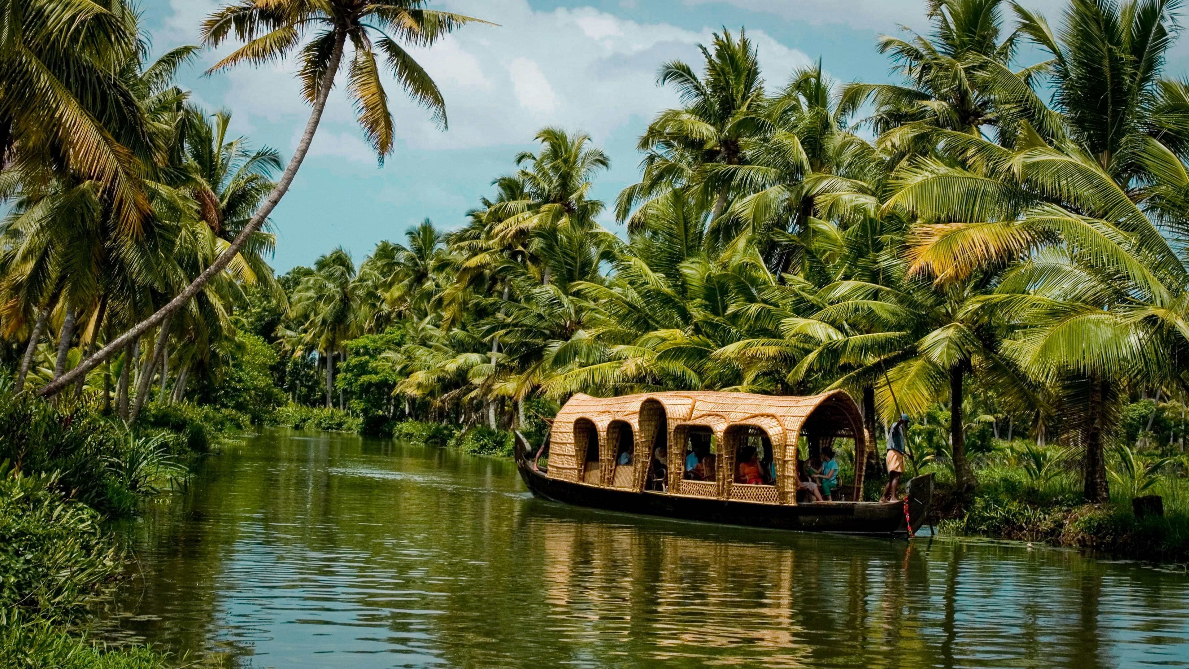 Scenic luxury journey through India